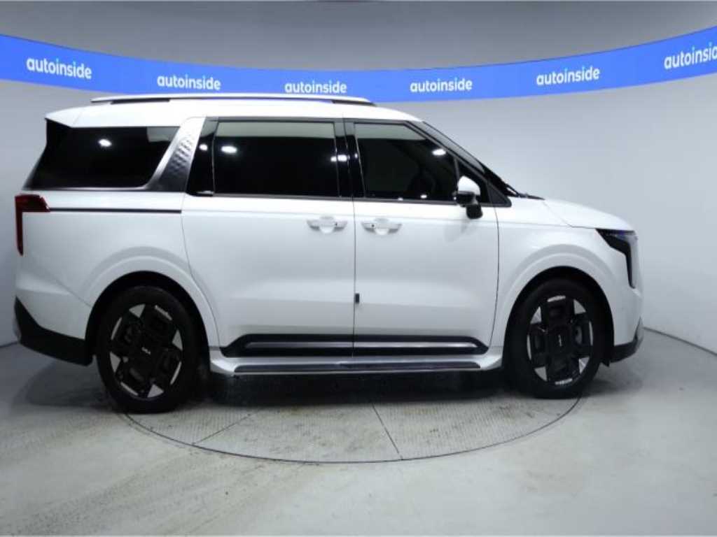 KIA Carnival - Vista 3