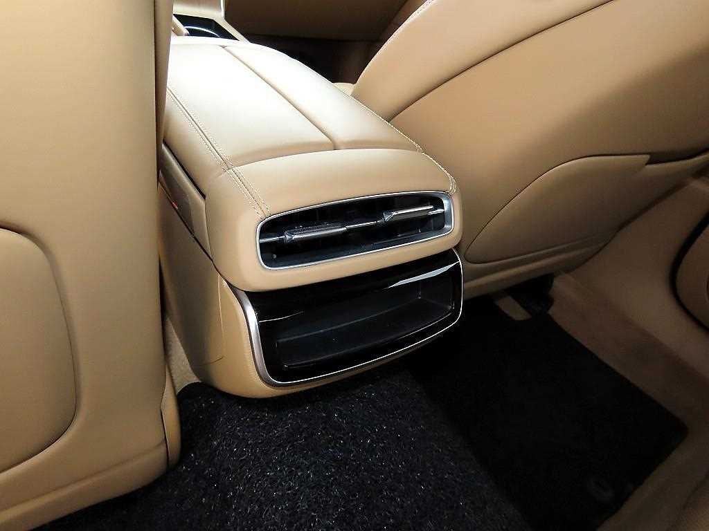 Genesis G80 2025 Negro - Importación desde Corea - HF Imports Iquique - Foto 16