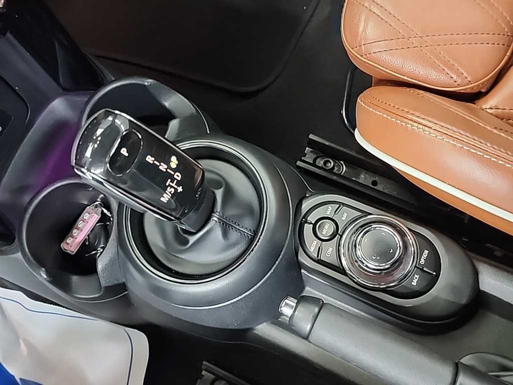 Mini Cooper Convertible - Vista 8