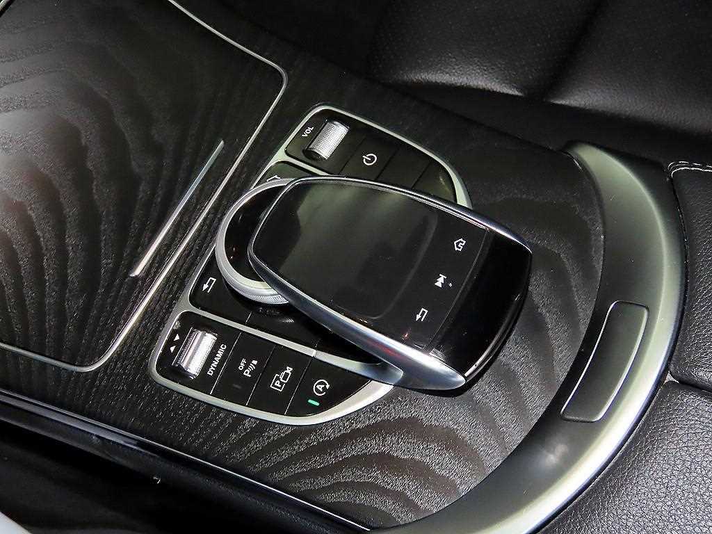 Mercedes Benz C Class 2021 Blanco - Importación desde Corea - HF Imports Iquique - Foto 13