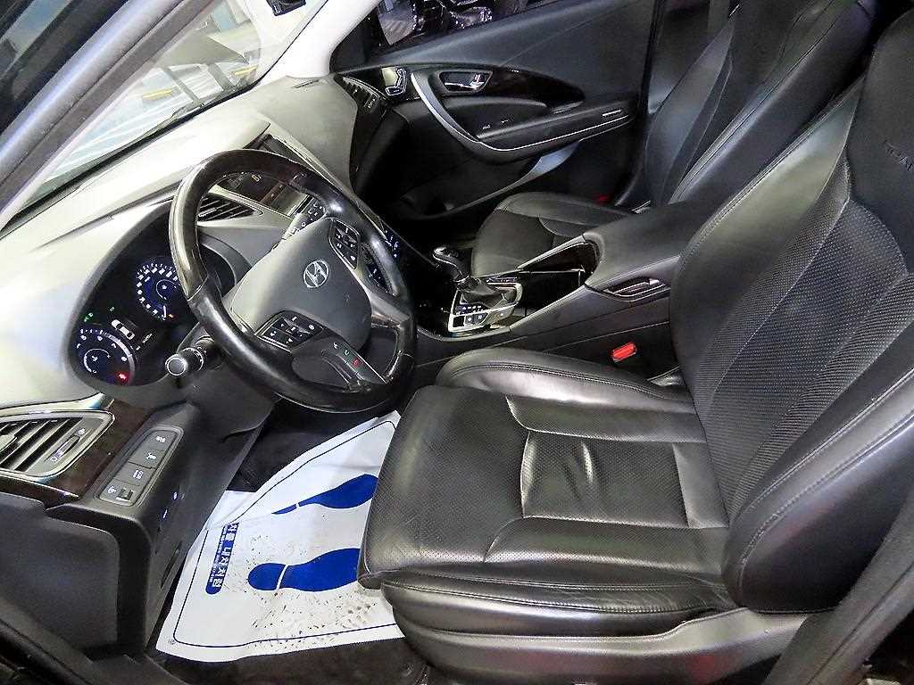 HYUNDAI Grandeur - Vista 6