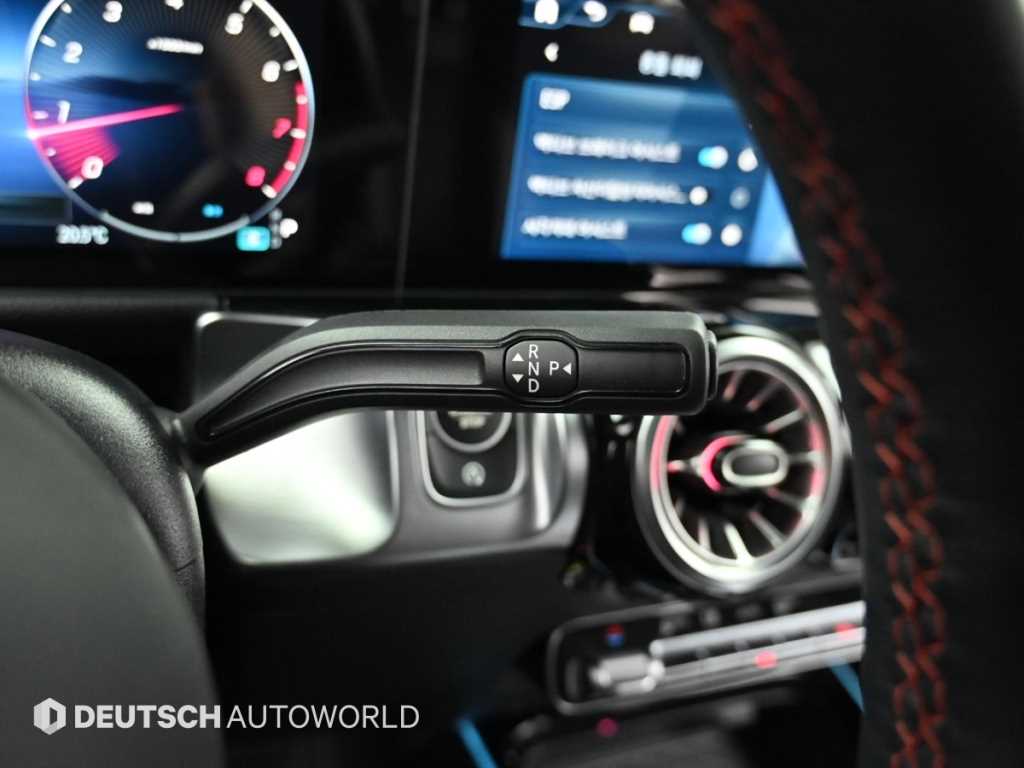 Mercedes Benz GLB Class - Vista 9