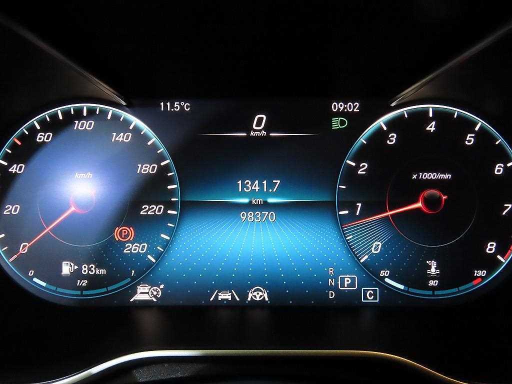 Mercedes Benz C Class - Vista 9