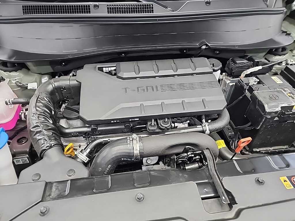 HYUNDAI Casper - Vista 5