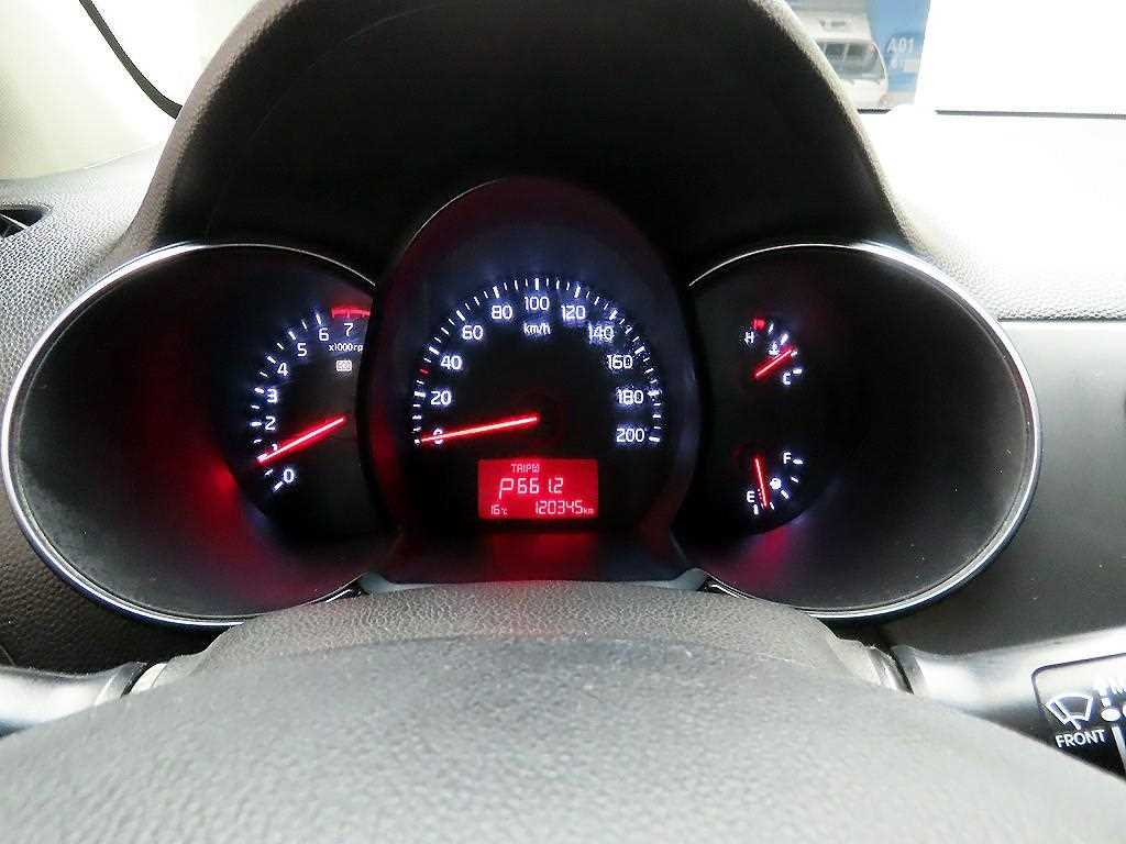 KIA Morning - Vista 4