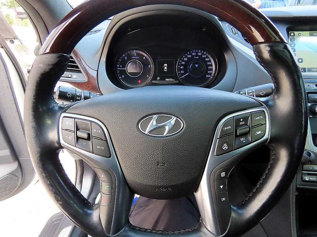 HYUNDAI Grandeur - Vista 8