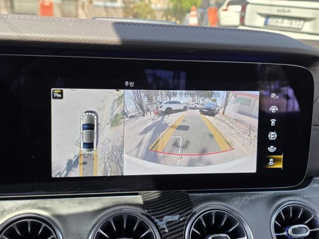 Mercedes Benz CLS Class - Vista 12