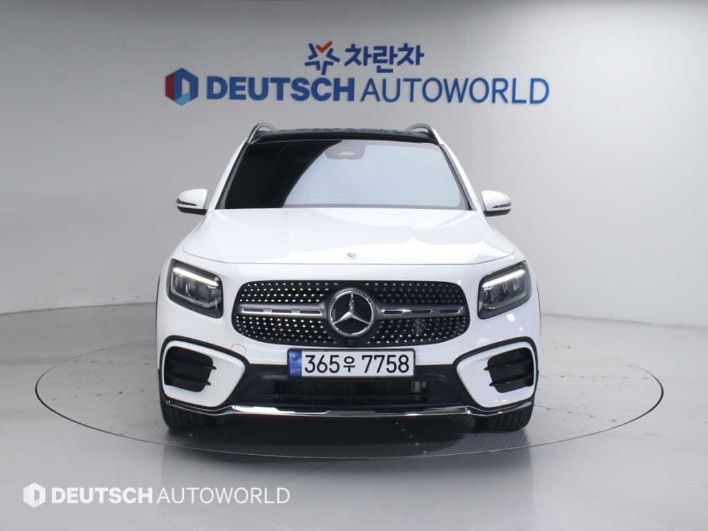 Mercedes Benz GLB Class - Vista 3
