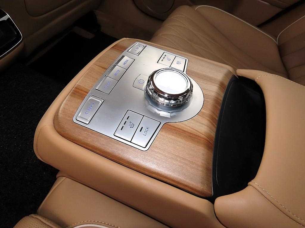 Genesis G80 2025 Negro - Importación desde Corea - HF Imports Iquique - Foto 17