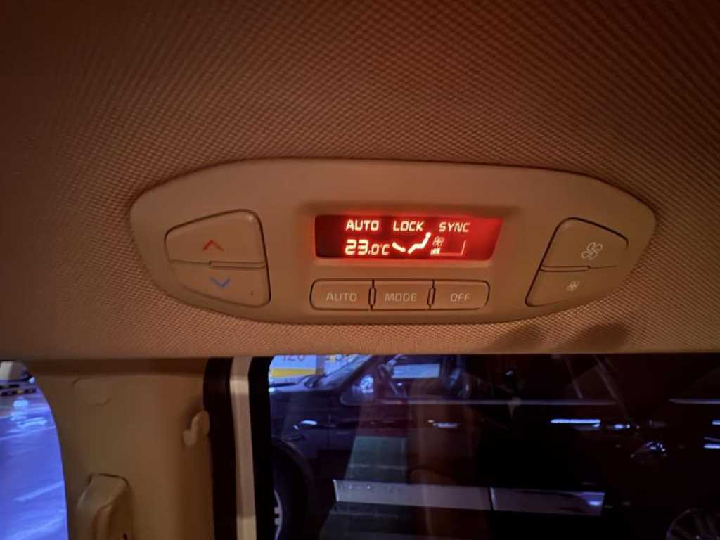 KIA Carnival 2018 Blanco - Importación desde Corea - HF Imports Iquique - Foto 17