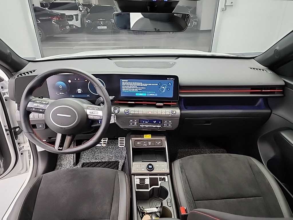 HYUNDAI Kona - Vista 7