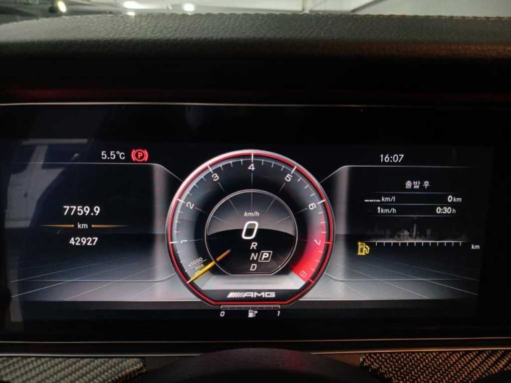 Mercedes Benz E class - Vista 10