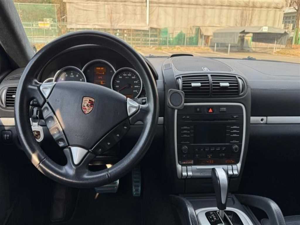 Porsche Cayenne - Vista 5