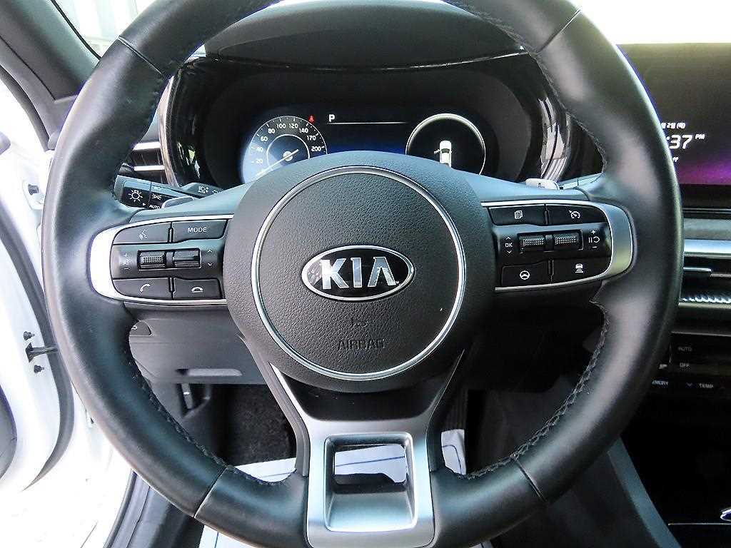KIA K5 - Vista 8