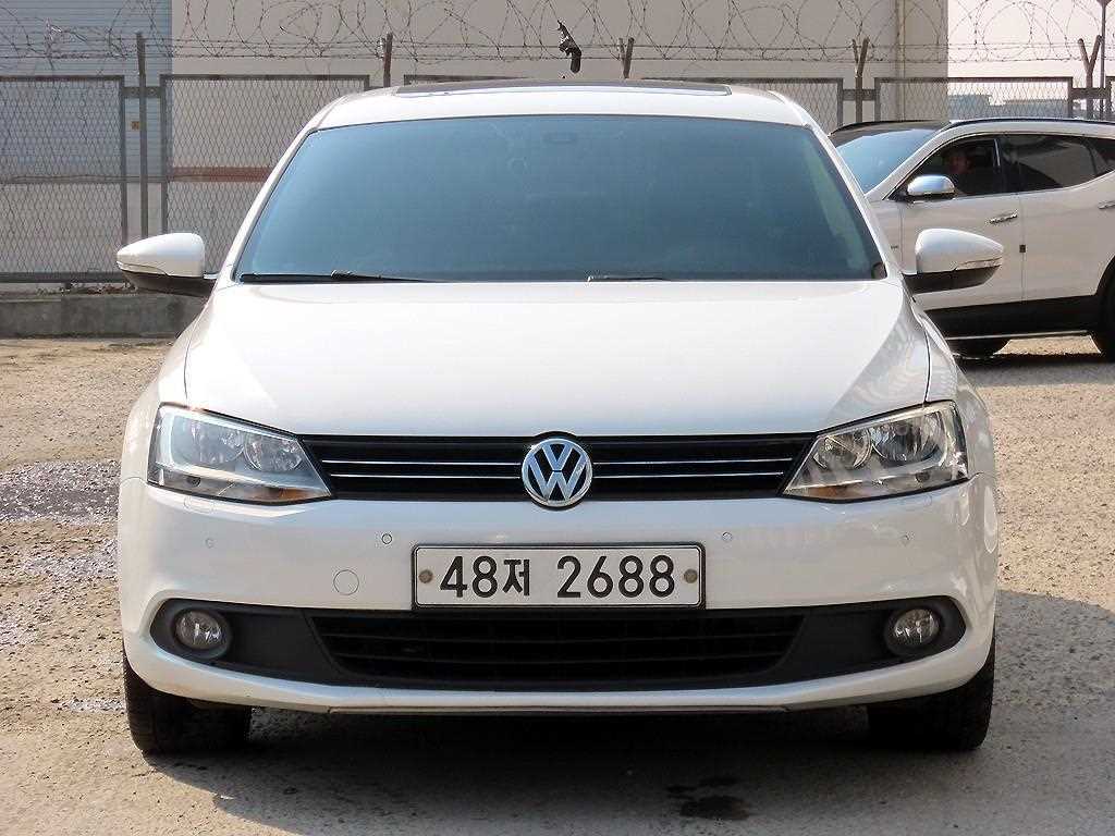 Volkswagen Jetta 2011 Blanco - Importación desde Corea - HF Imports Iquique - Foto 1
