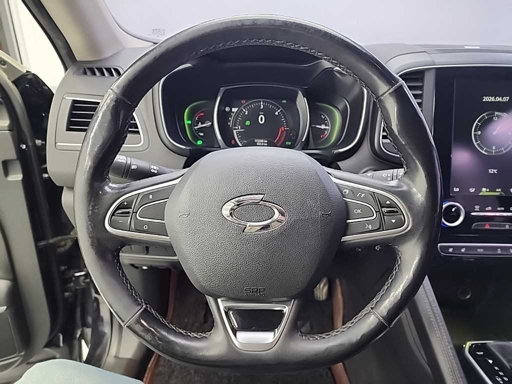 SAMSUNG QM6 - Vista 9