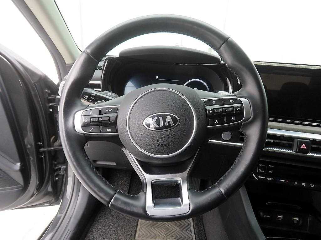 KIA K5 - Vista 11