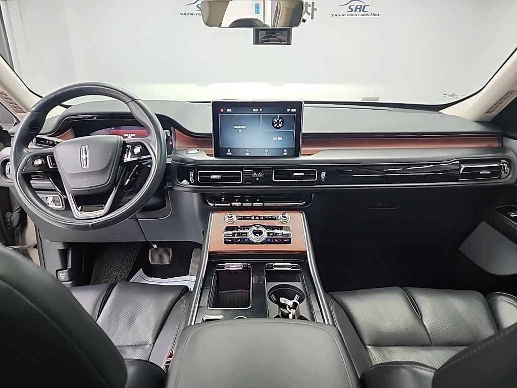 Lincoln Aviator - Vista 7