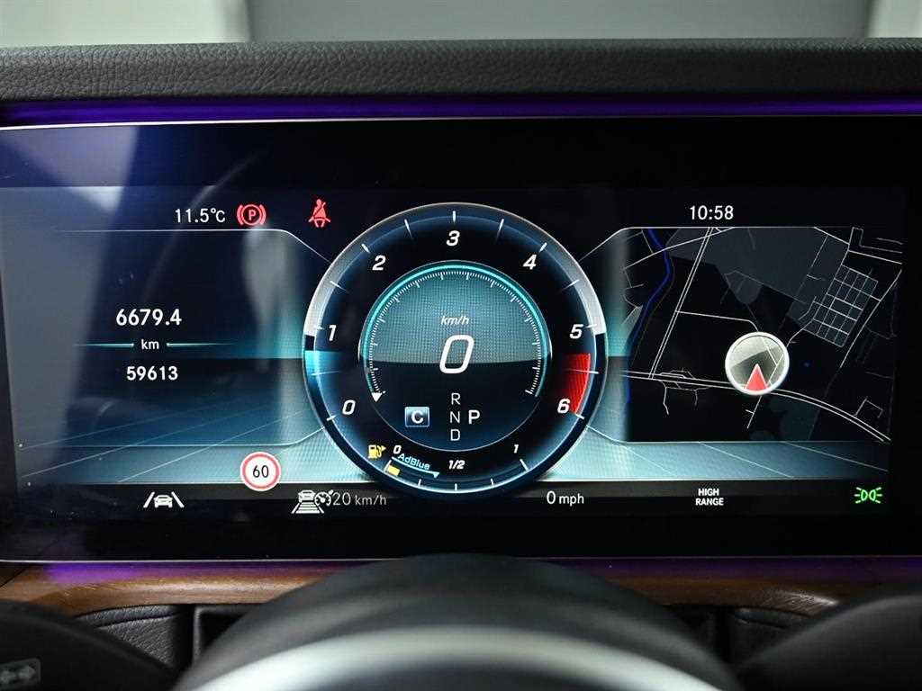 Mercedes Benz G Class (G Wagen) - Vista 8