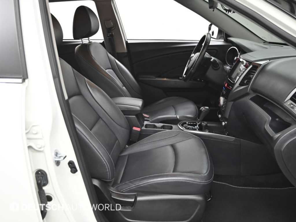 Ssangyong Tivoli - Vista 10