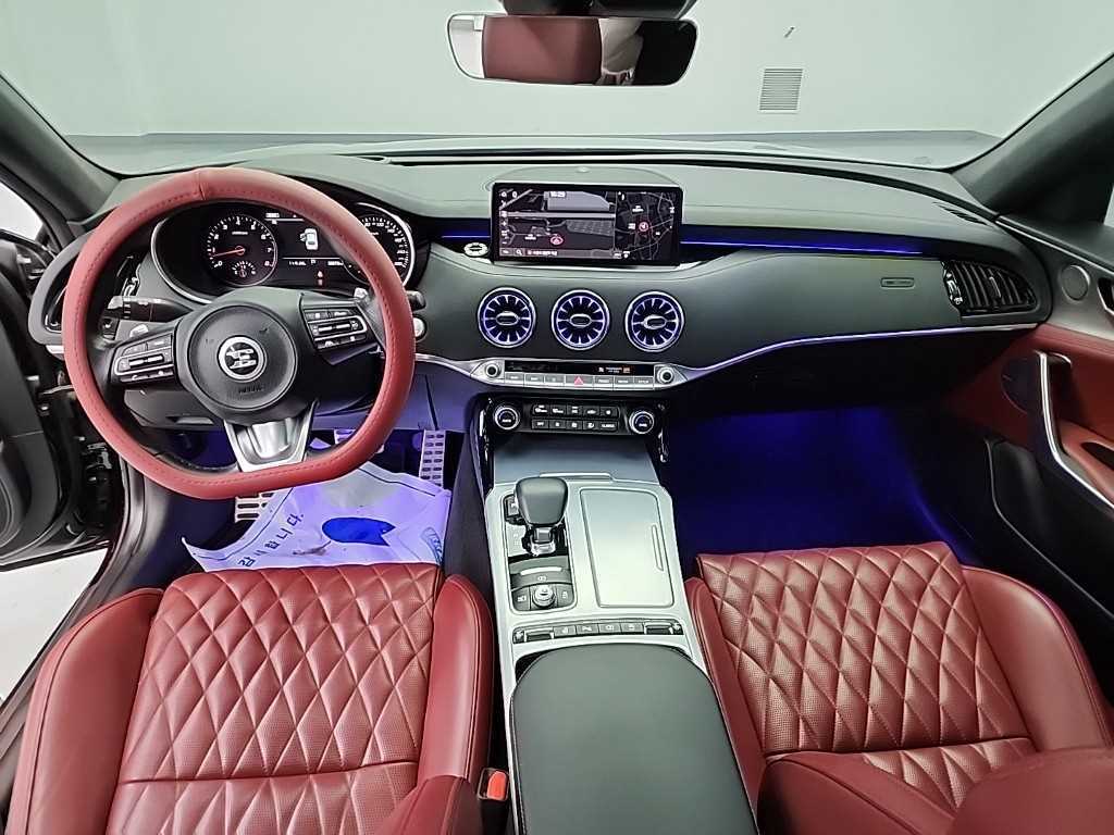 KIA Stinger - Vista 7