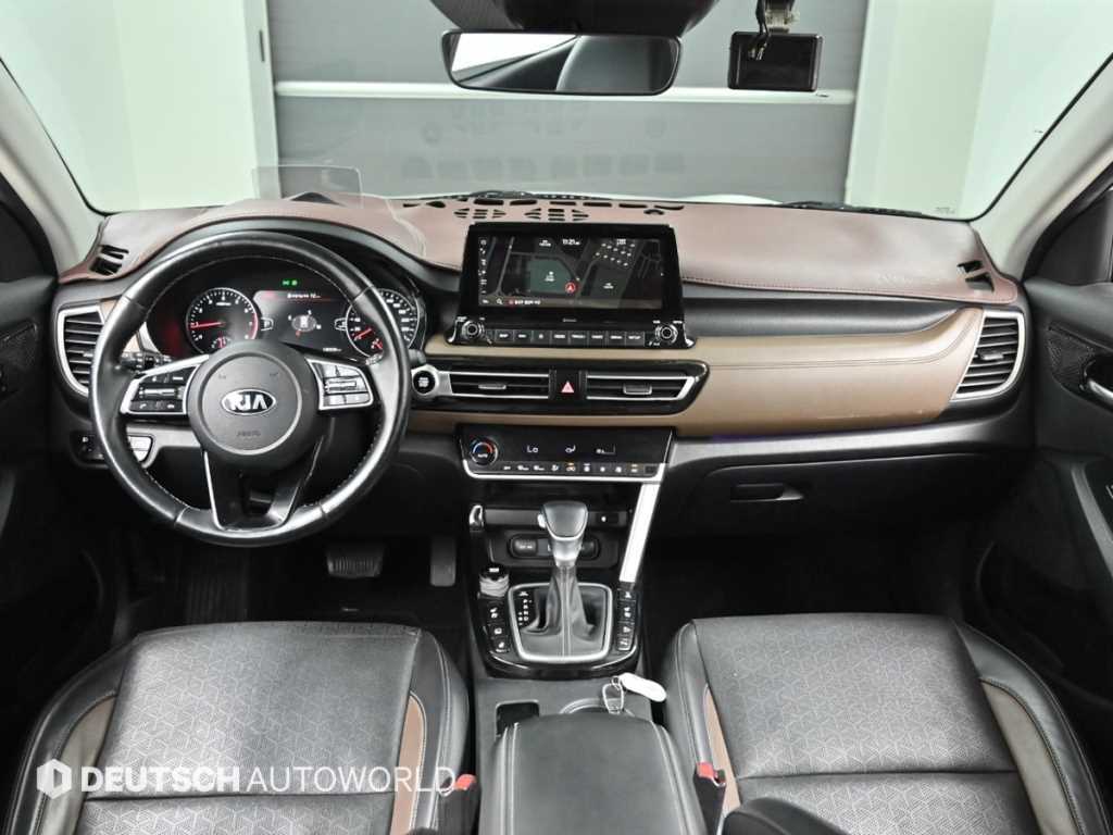 KIA Seltos - Vista 8