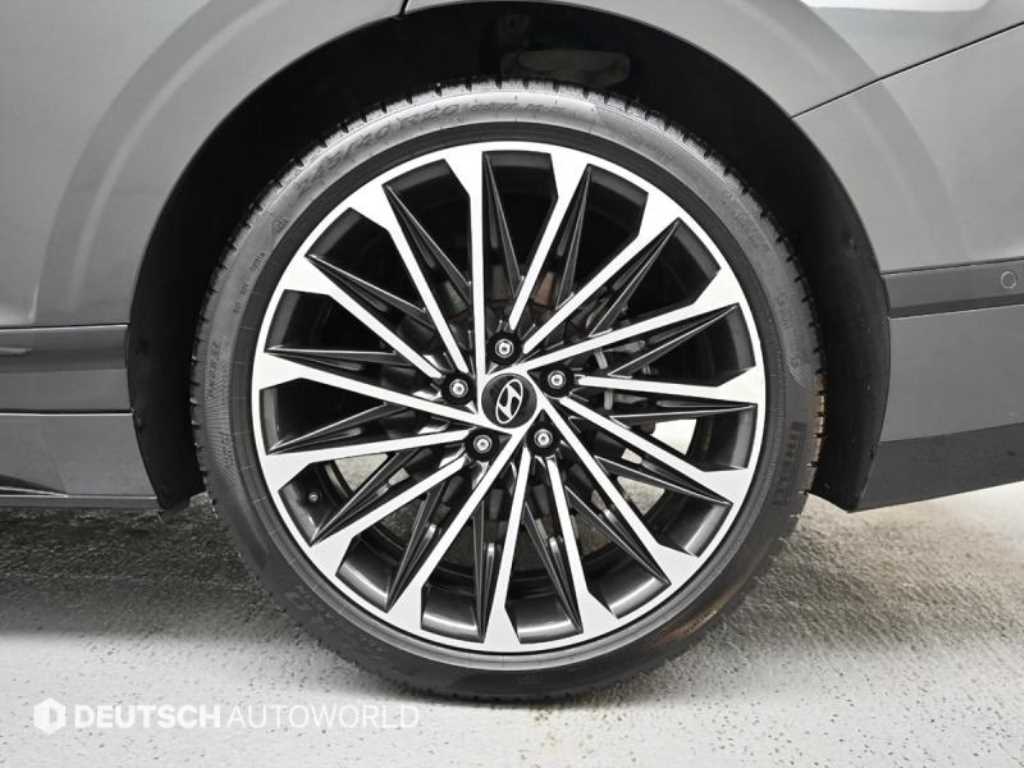 HYUNDAI Grandeur - Vista 5