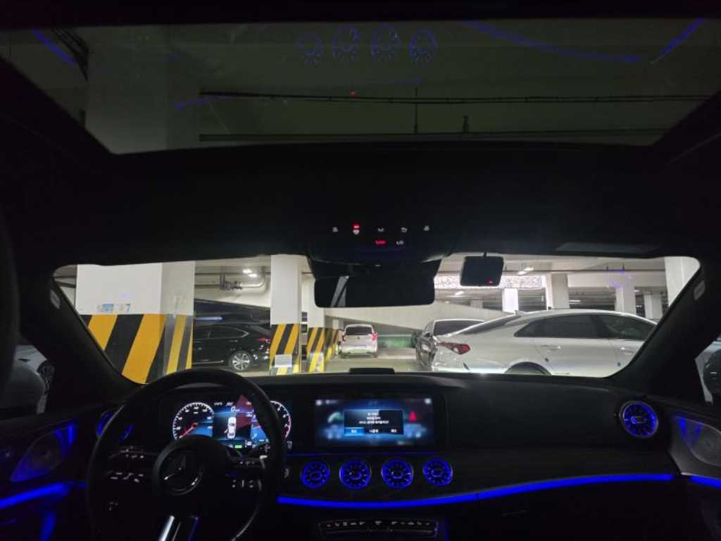 Mercedes Benz CLS Class - Vista 10