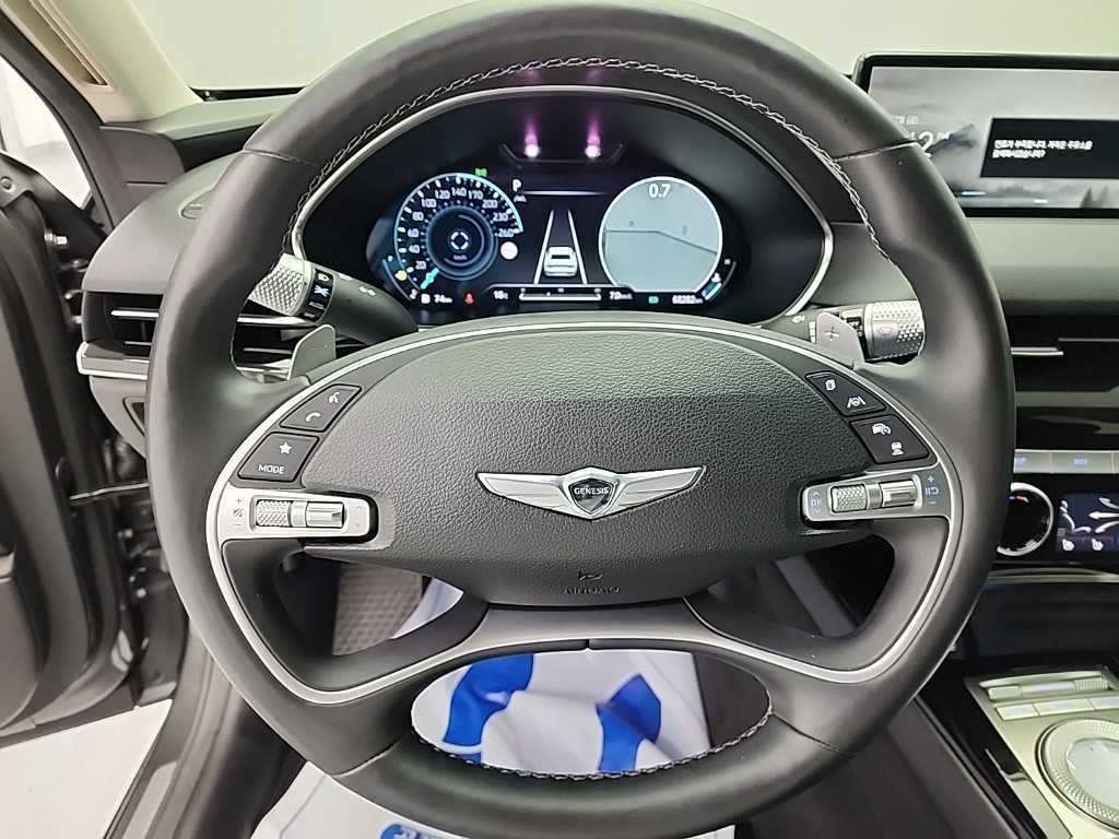 Genesis G80 - Vista 9