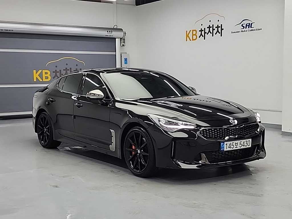 KIA Stinger - Vista 4