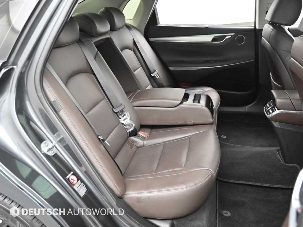 HYUNDAI Grandeur - Vista 12