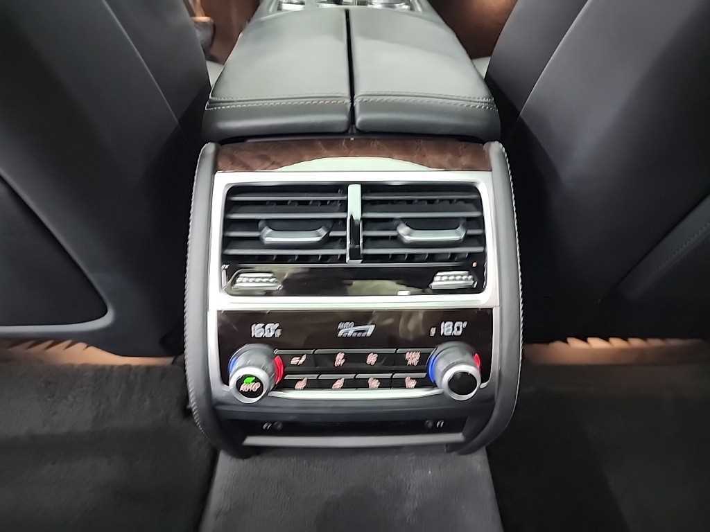 BMW 7 Series 2016 Negro - Importación desde Corea - HF Imports Iquique - Foto 13