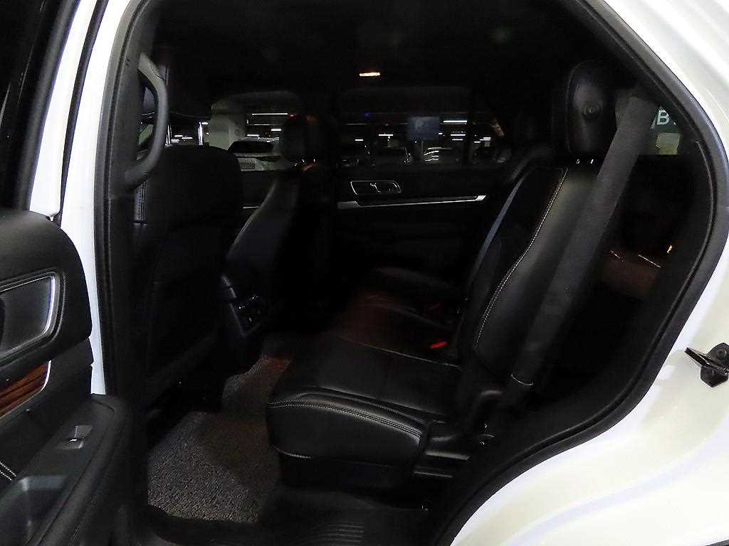 Ford Explorer - Vista 7