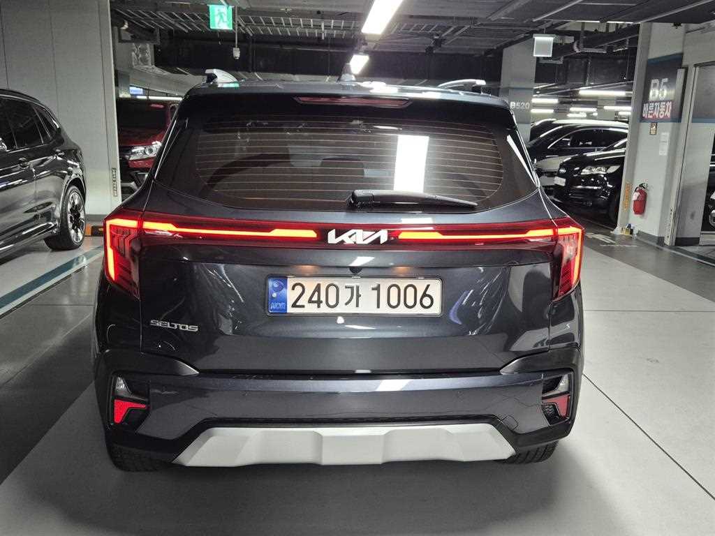 KIA Seltos - Vista 3