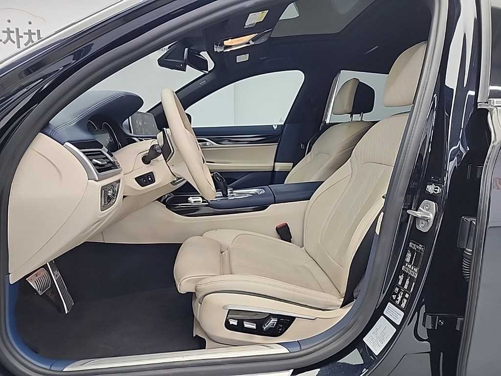 BMW 7 Series - Vista 11