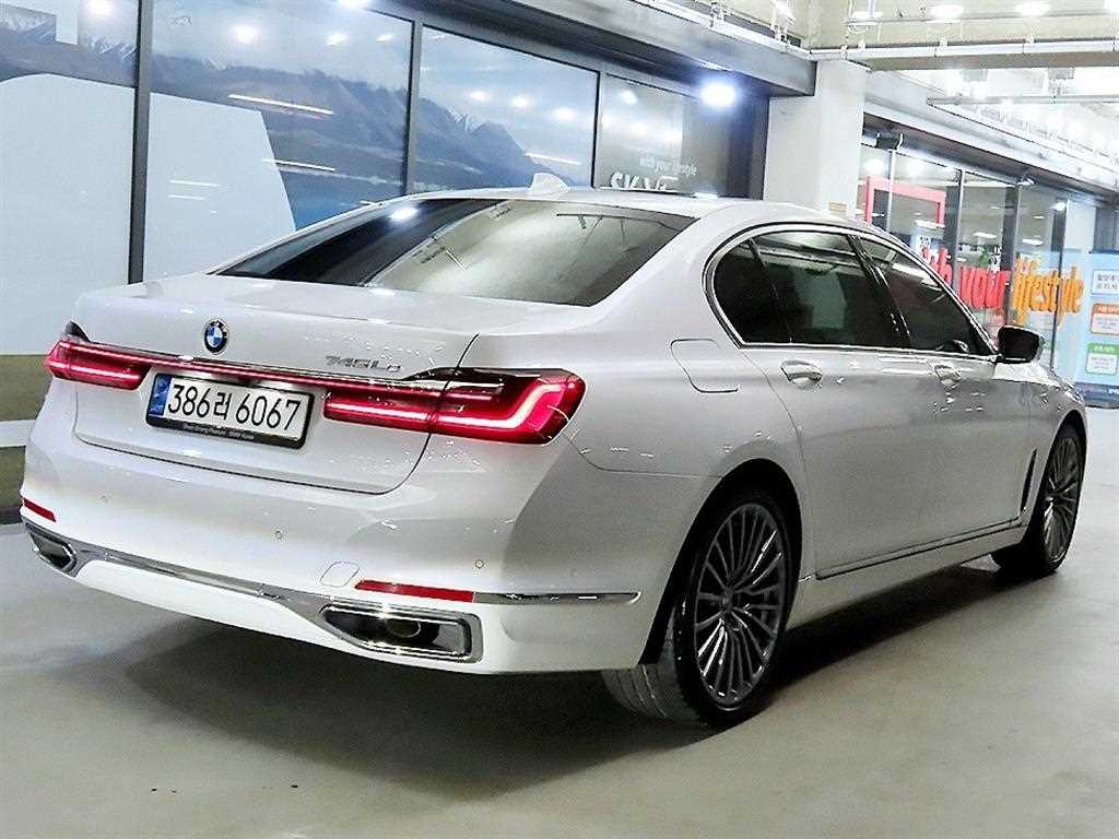 BMW 7 Series - Vista 4