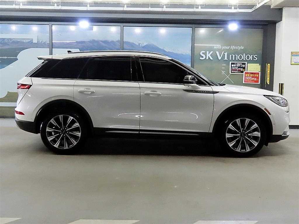 Lincoln Corsair - Vista 3