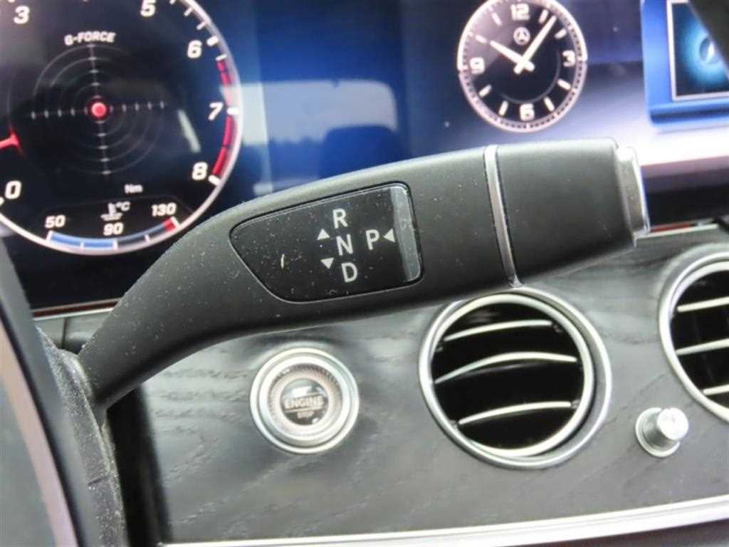 Mercedes Benz E class - Vista 6