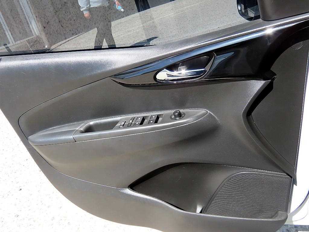 Chevrolet Spark - Vista 11