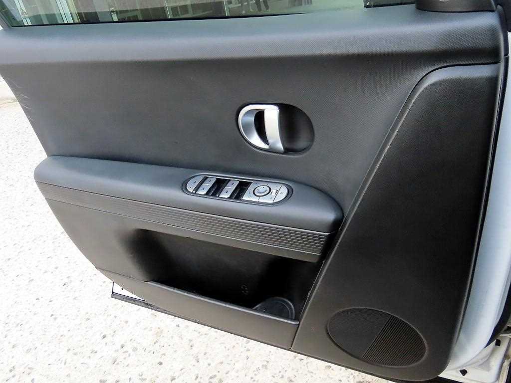 HYUNDAI Ioniq 5 - Vista 11