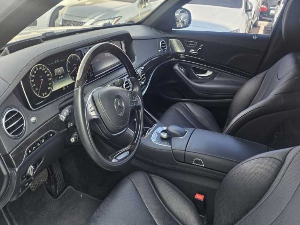 Mercedes Benz S Class - Vista 4