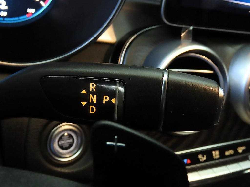 Mercedes Benz C Class - Vista 12