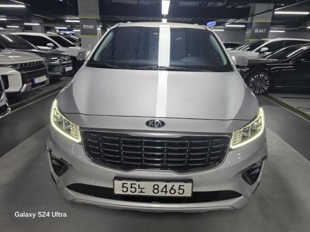 KIA Carnival - Vista 2