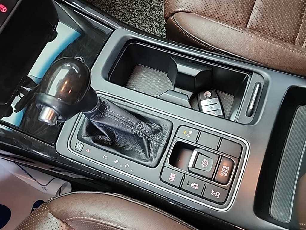 KIA Sorento - Vista 8