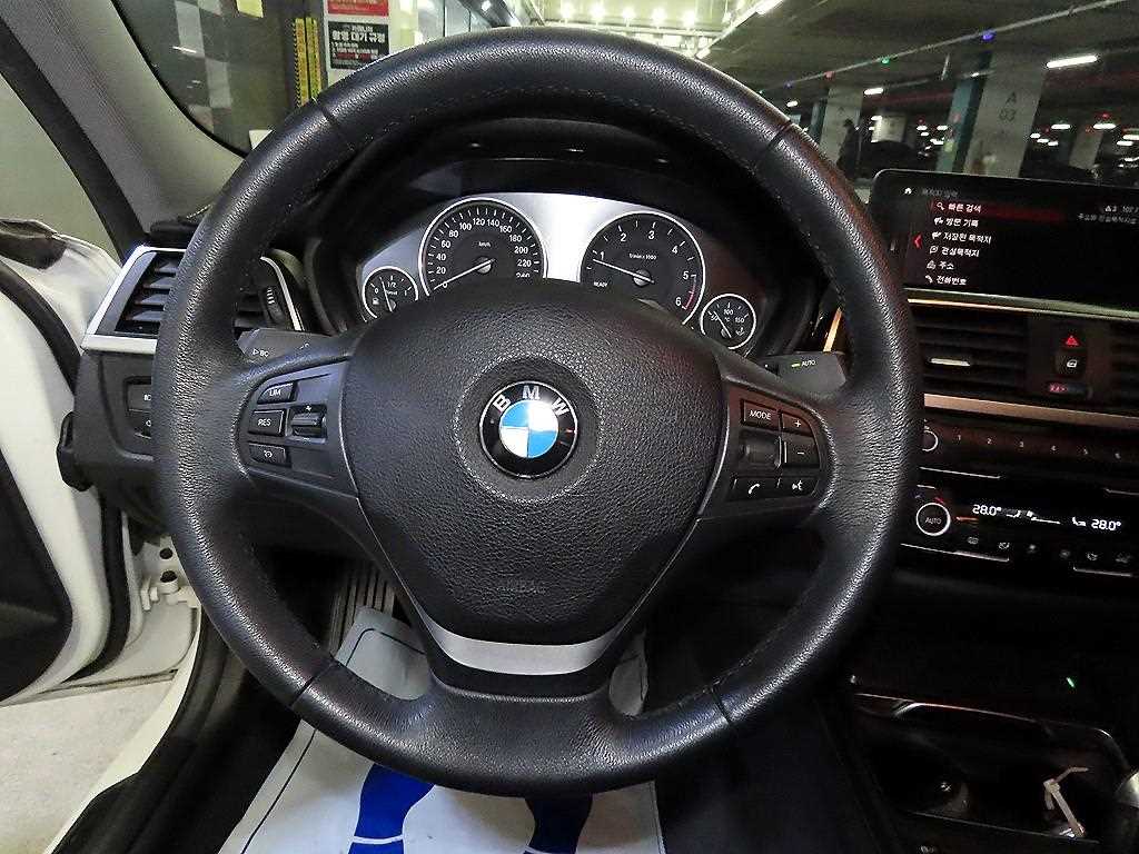 BMW 3 series - Vista 8