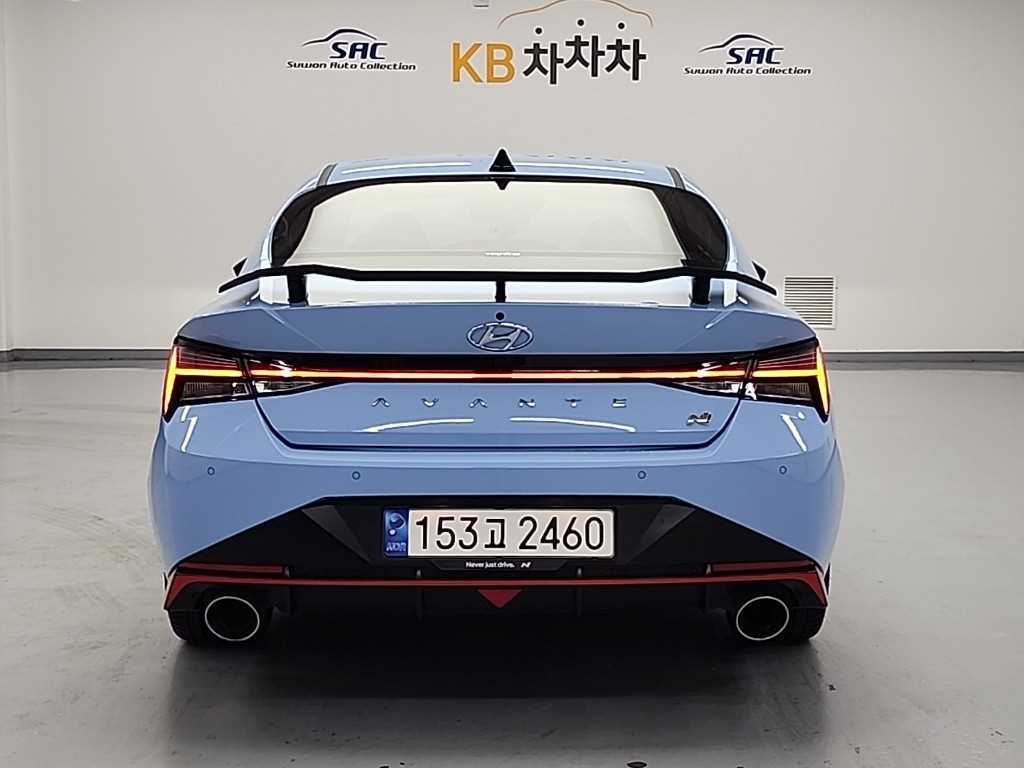 HYUNDAI Avante - Vista 3