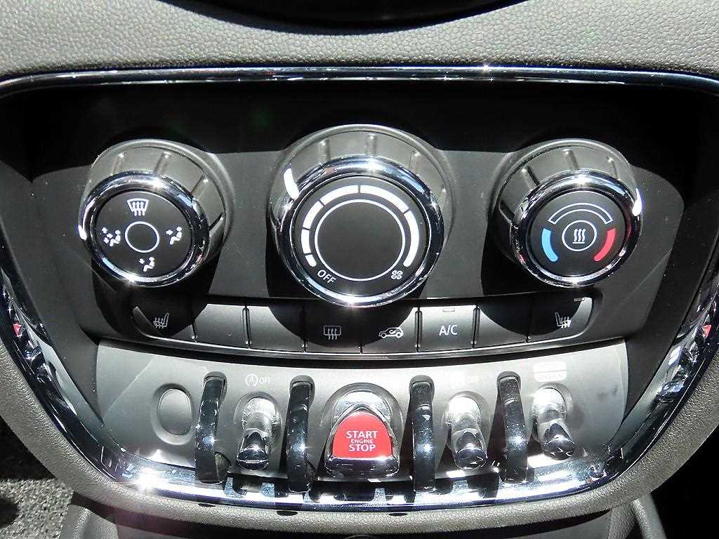 Mini Clubman - Vista 12