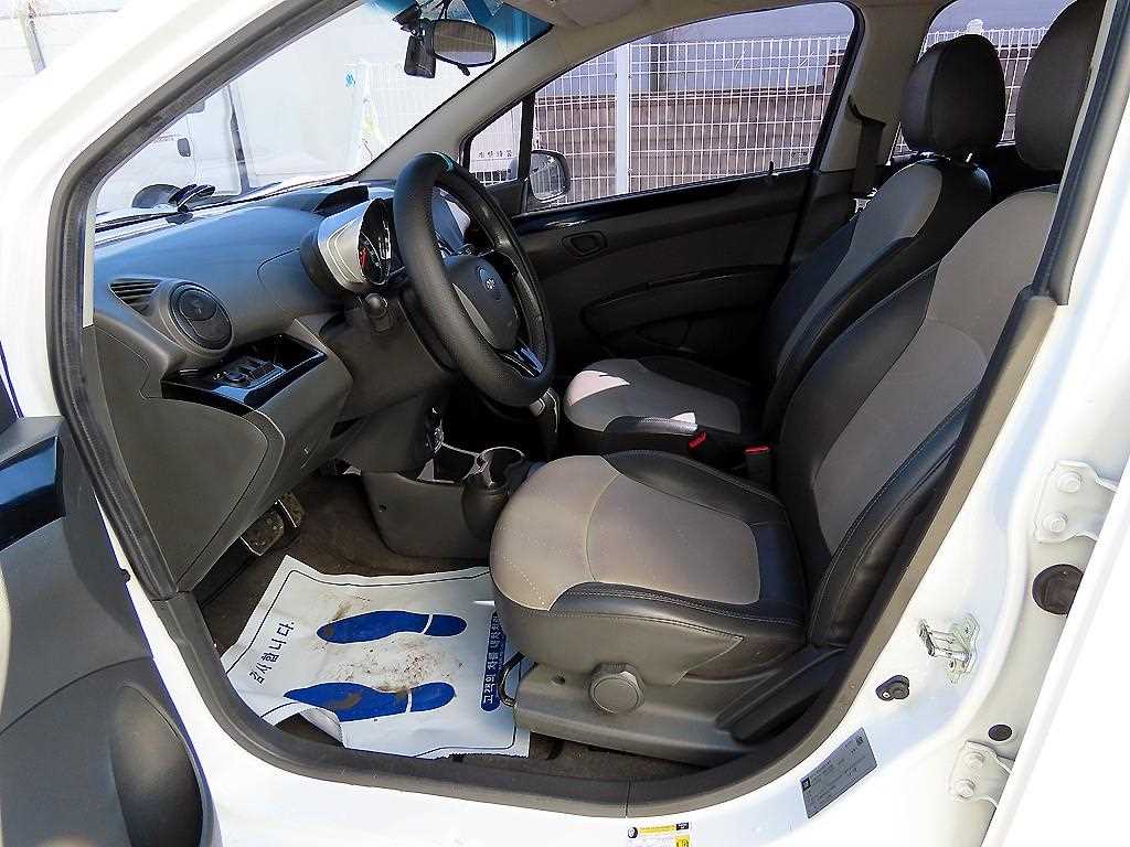 Chevrolet Spark - Vista 5