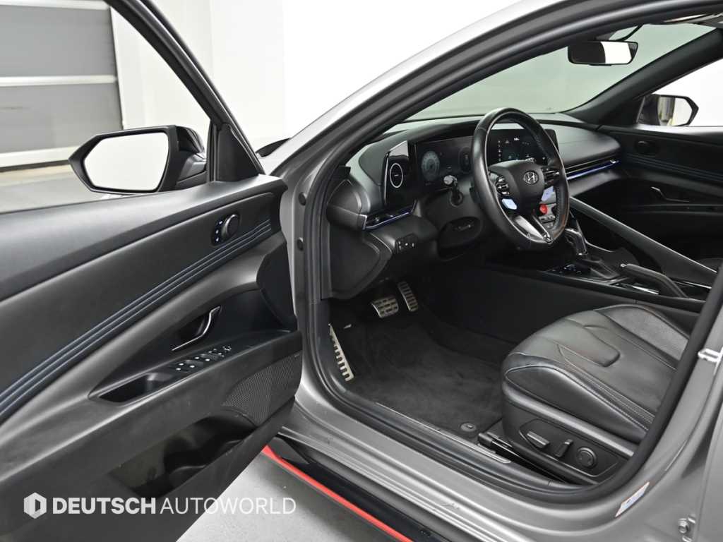 HYUNDAI Avante - Vista 11