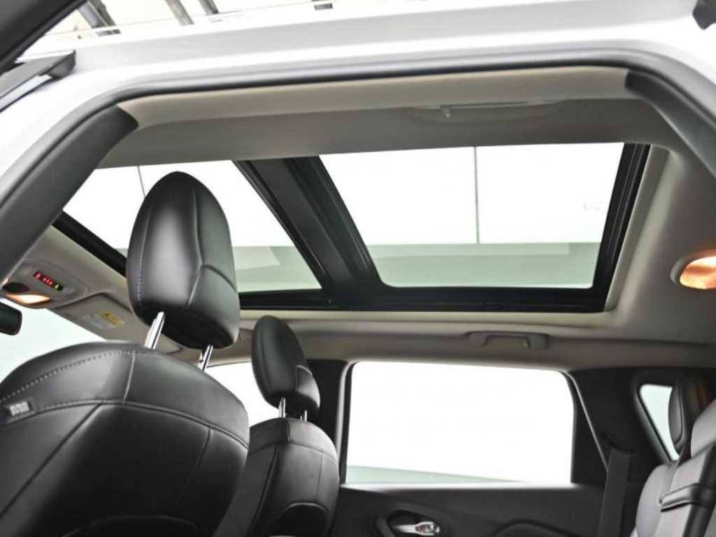 Jeep Cherokee 2015 Blanco - Importación desde Corea - HF Imports Iquique - Foto 18